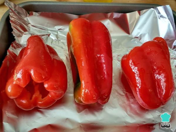 Recette de Salade de poivrons rôtis, tomates et oignons - Étape 3
