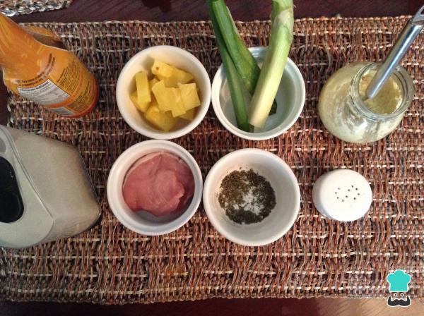 Recette de Longe de porc à la sauce à l'ananas - Étape 1