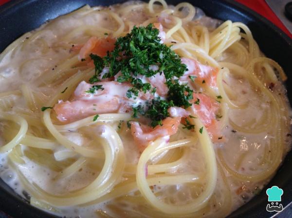 Recette Spaghetti au saumon fumé - Étape 6