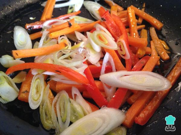 Recette Nouilles de riz sautées à la viande - Étape 4