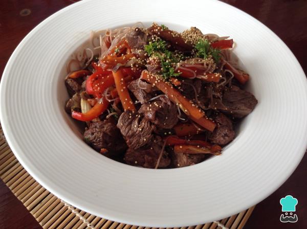 Recette Nouilles de riz sautées à la viande - Étape 8