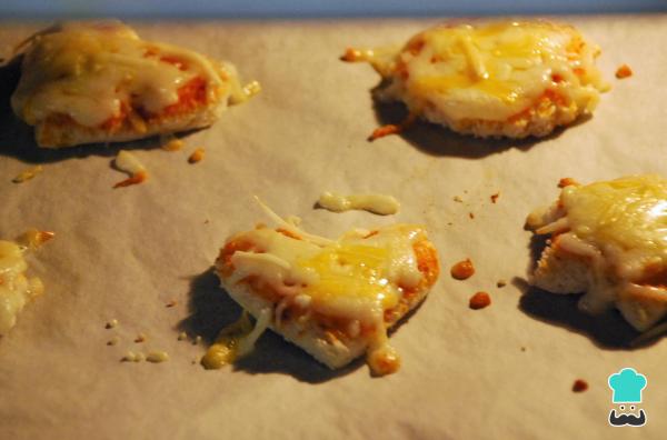 Recette de mini pizza pour enfants - Étape 4