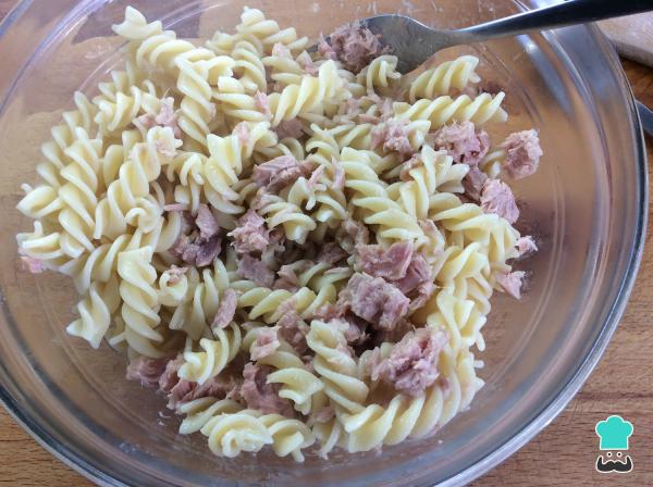Recette de salade de pâtes au thon et aux œufs - Étape 4