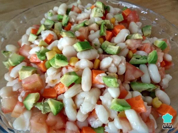 Recette de Salade de Légumineuses à l'Avocat - Étape 5