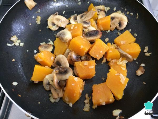 Recette de pâtes au potiron et champignons - Étape 4
