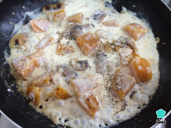 Recette de pâtes au potiron et champignons - Étape 5