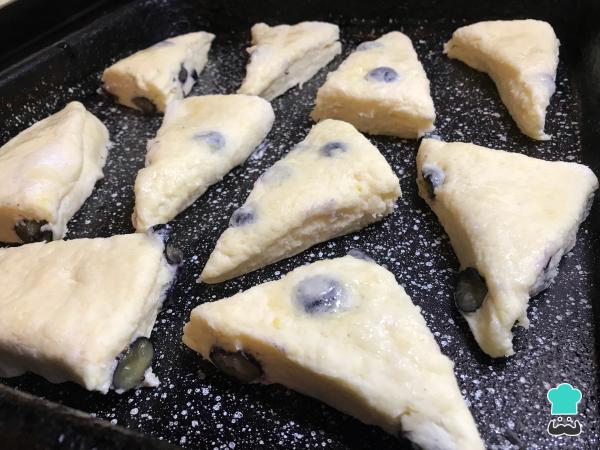 Recette de Scones au citron et aux myrtilles - Étape 7