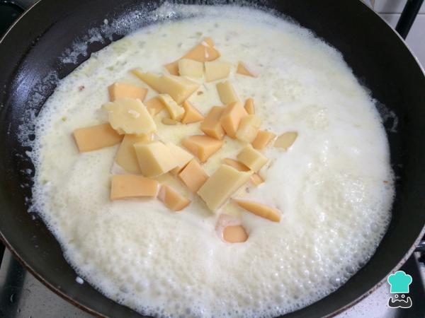 Recette de Gnocchis à la sauce au fromage - Étape 7