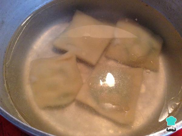 Recette de raviolis farcis aux épinards - Étape 13
