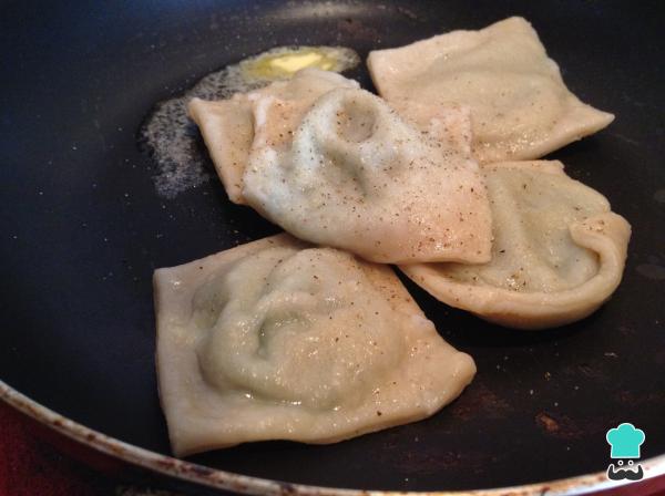 Recette de raviolis farcis aux épinards - Étape 14