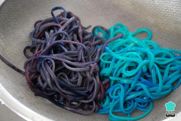 Recette de spaghettis colorés pour enfants - Étape 6