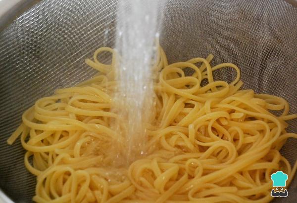Recette de spaghettis colorés pour enfants - Étape 3