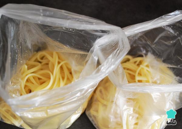 Recette de spaghettis colorés pour enfants - Étape 4