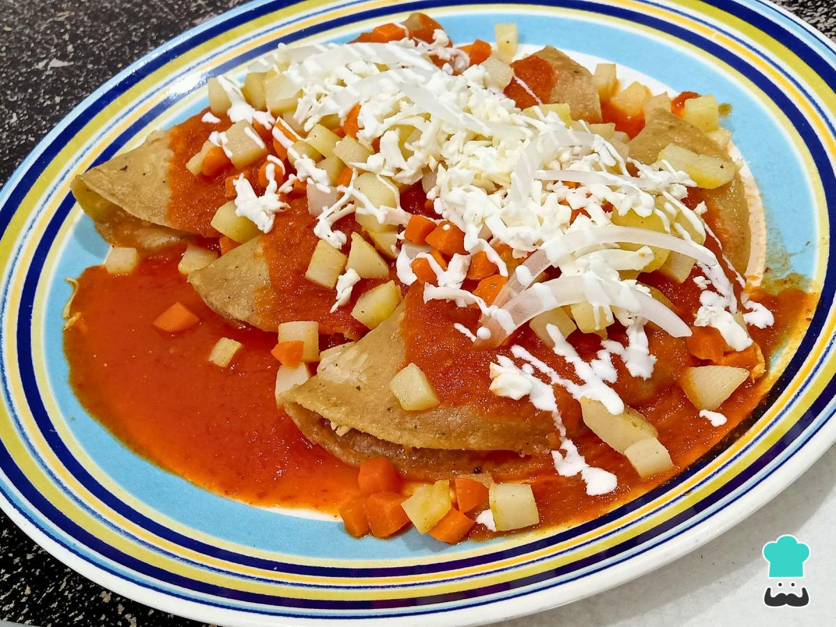 Recette d'Enchiladas potosinas aux pommes de terre et carottes