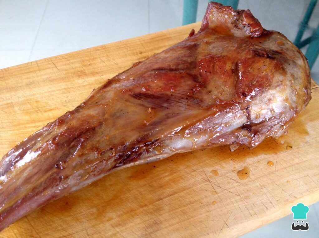 Recette d'épaule d'agneau au four au romarin