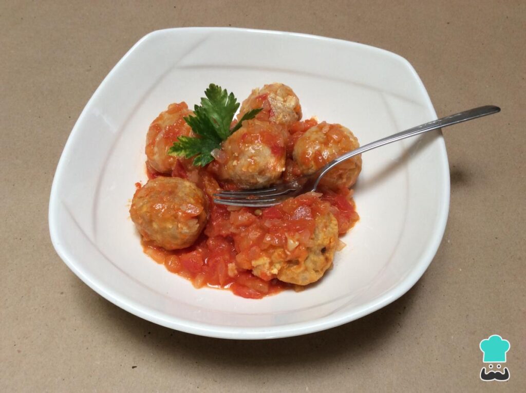 Recette de Boulettes de tofu à la sauce tomate