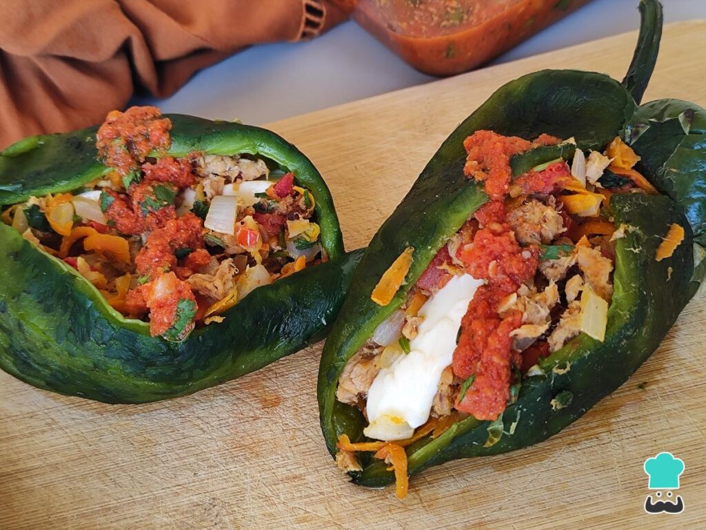 Recette de Chilis farcis au thon