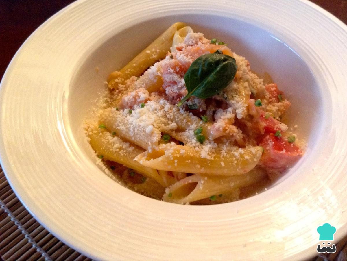 Recette de Penne à la Vodka et au Saumon