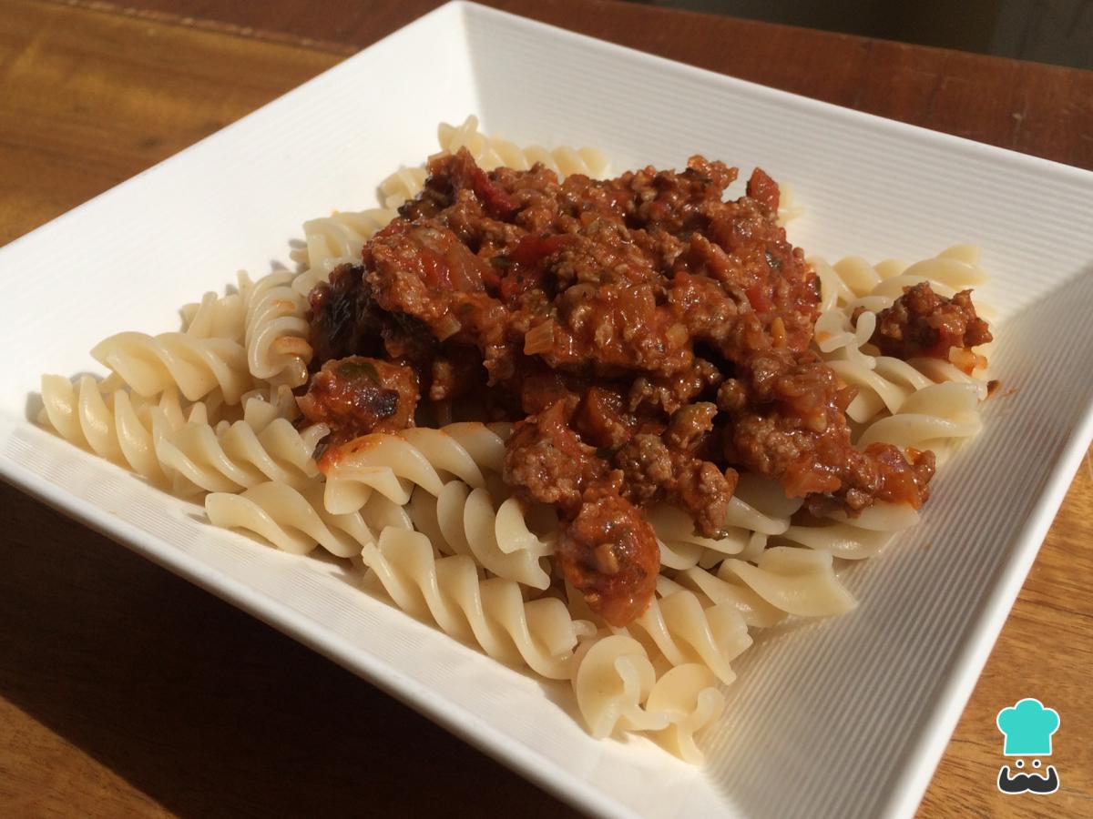 Recette de fusilli bolognaise