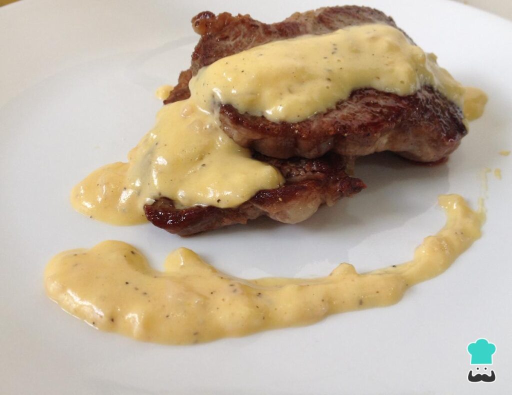 Recette de médaillons de bœuf à la sauce hollandaise