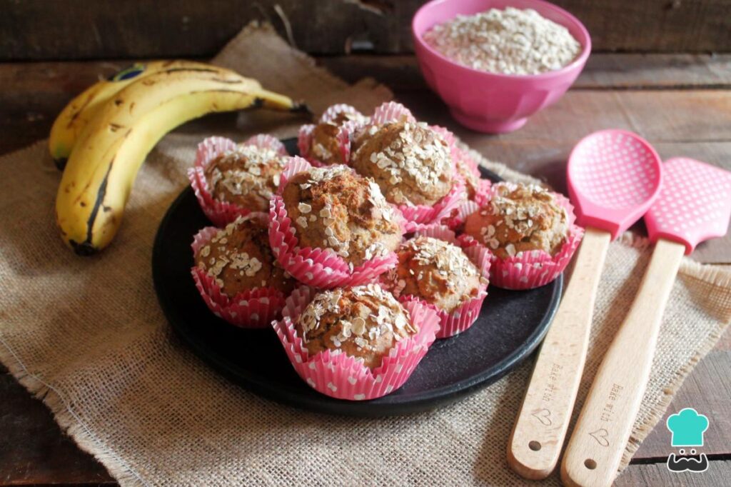 Recette de muffins aux flocons d'avoine et à la banane