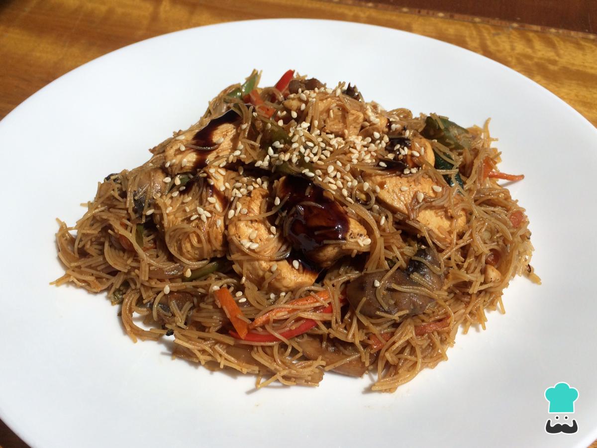 Recette de nouilles de riz à la sauce Teriyaki