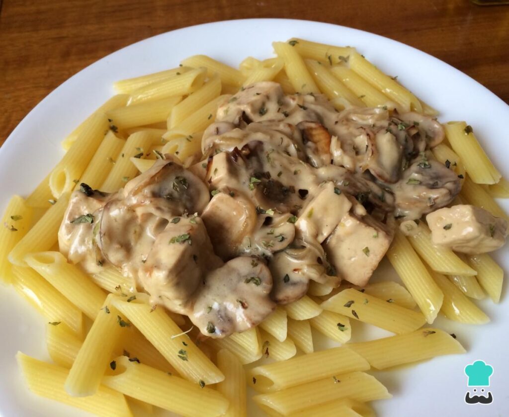 Recette de pâtes au tofu fumé et champignons