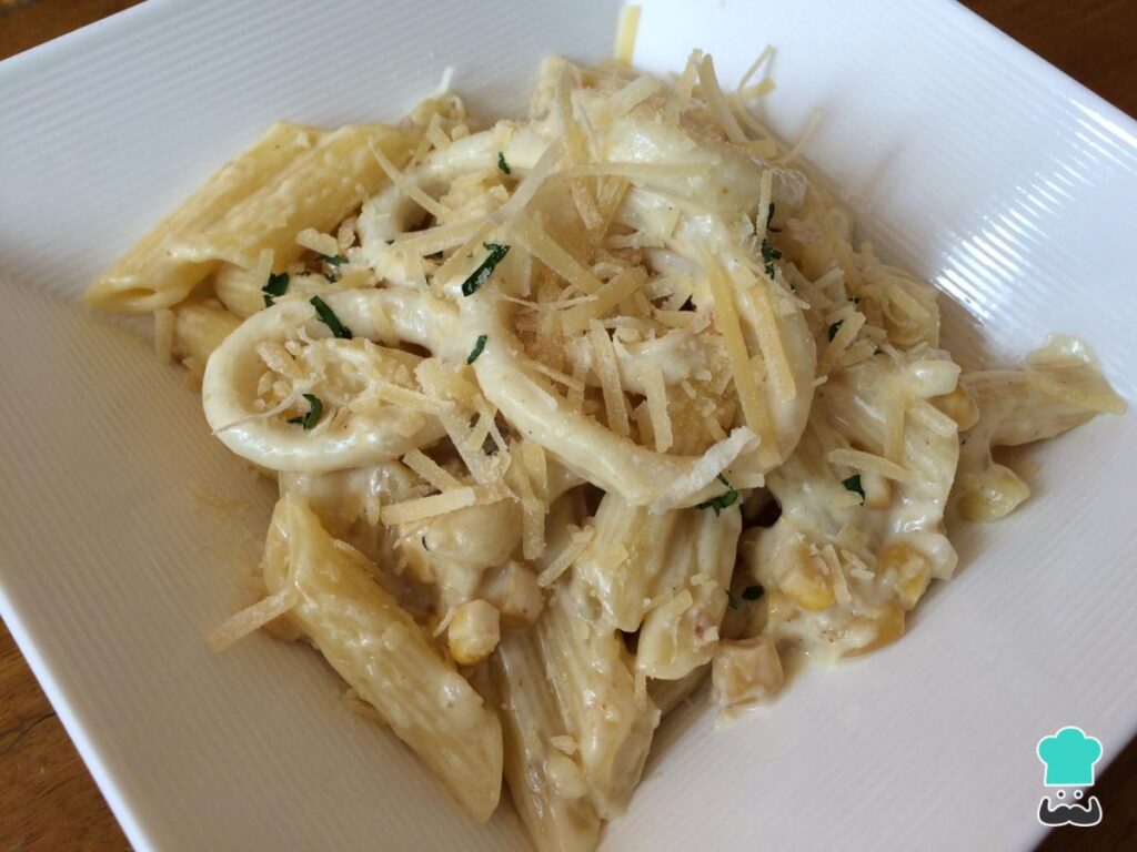 Recette de pâtes aux calamars et au maïs