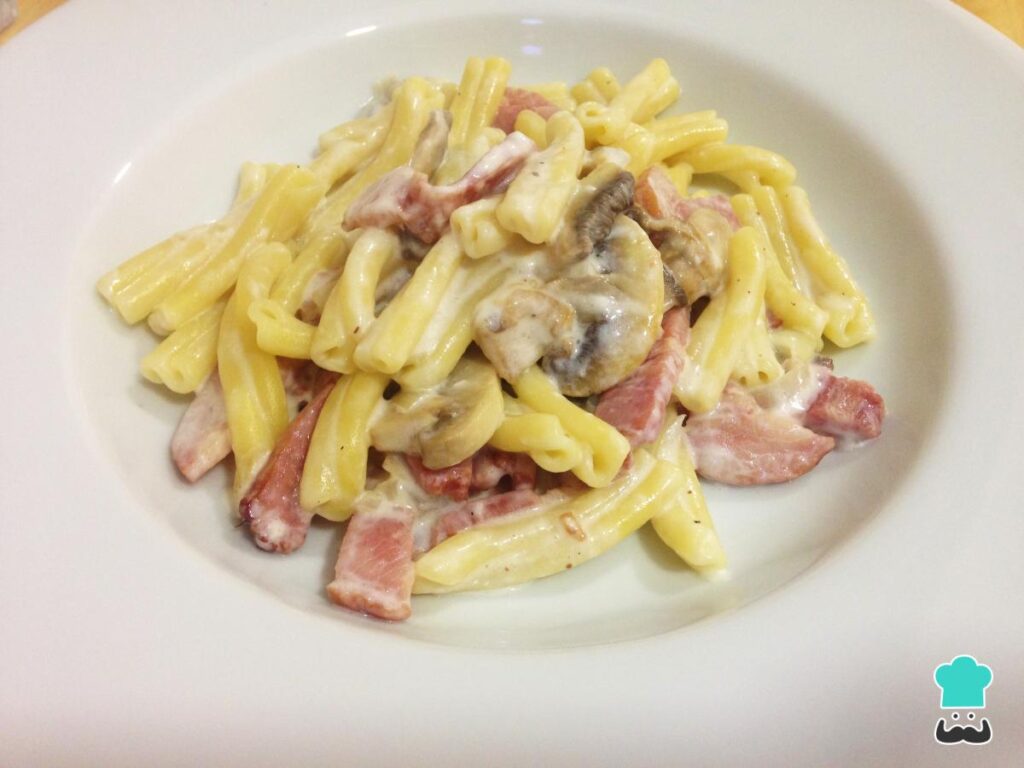 Recette de pâtes aux champignons et bacon