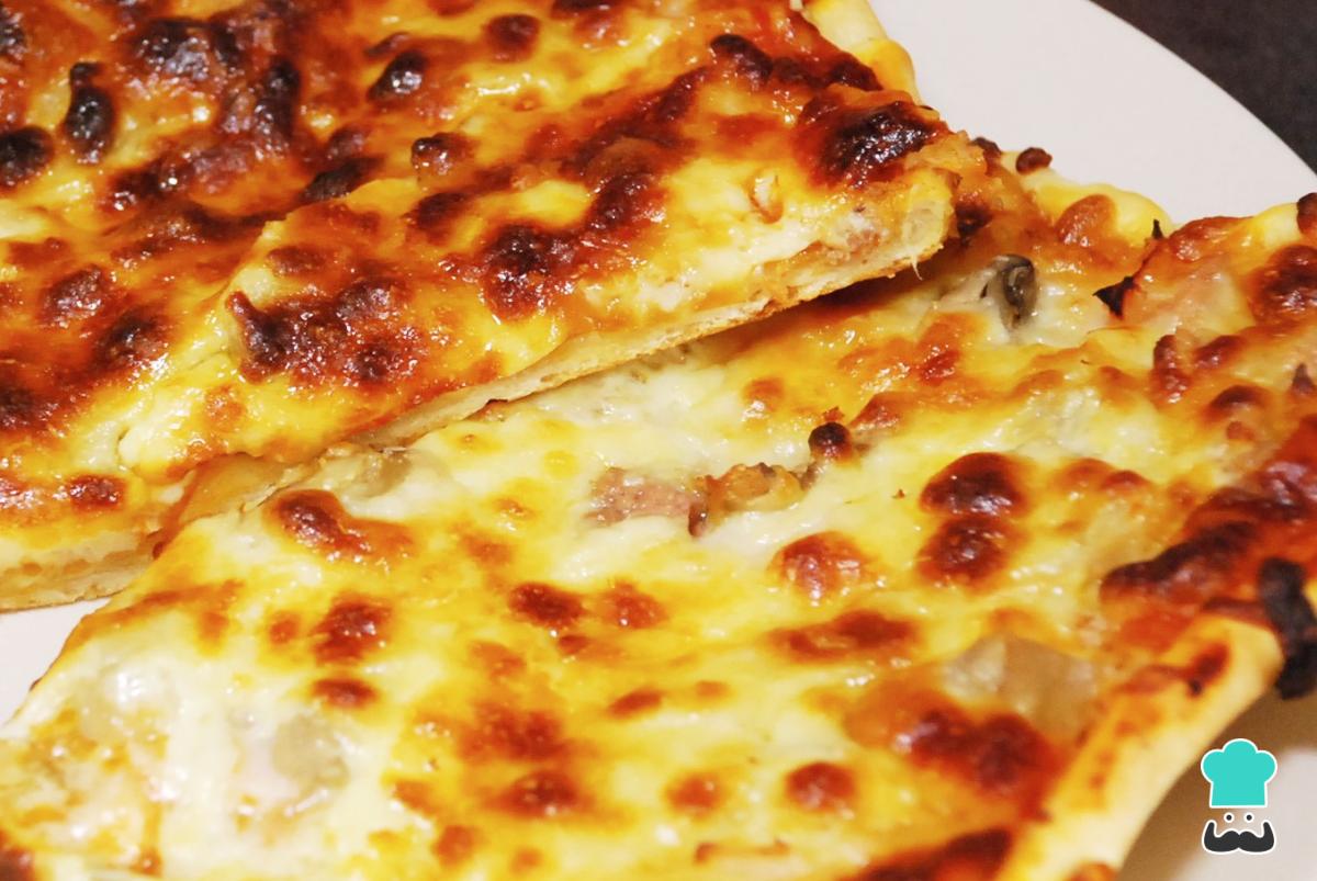 Recette de pizza au thon et au jambon d'York