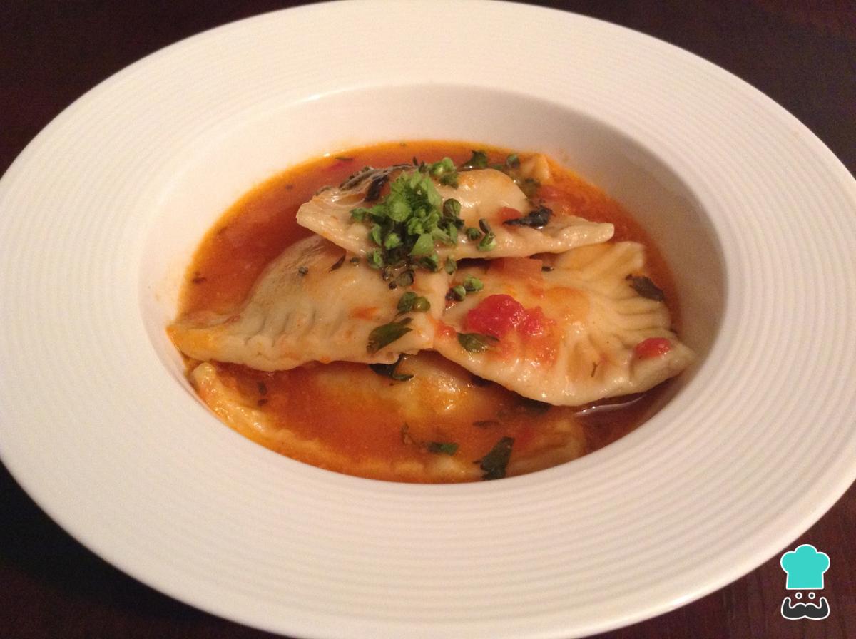 Recette de raviolis aux champignons et sauce tomate