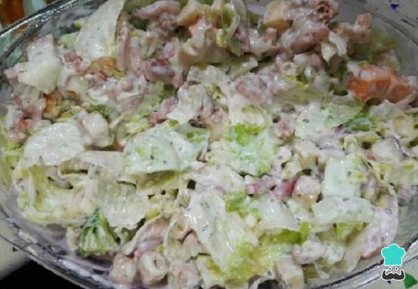 Recette de salade César au thon