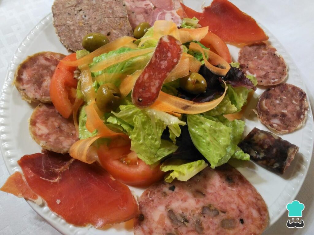 Recette de salade catalane aux saucisses