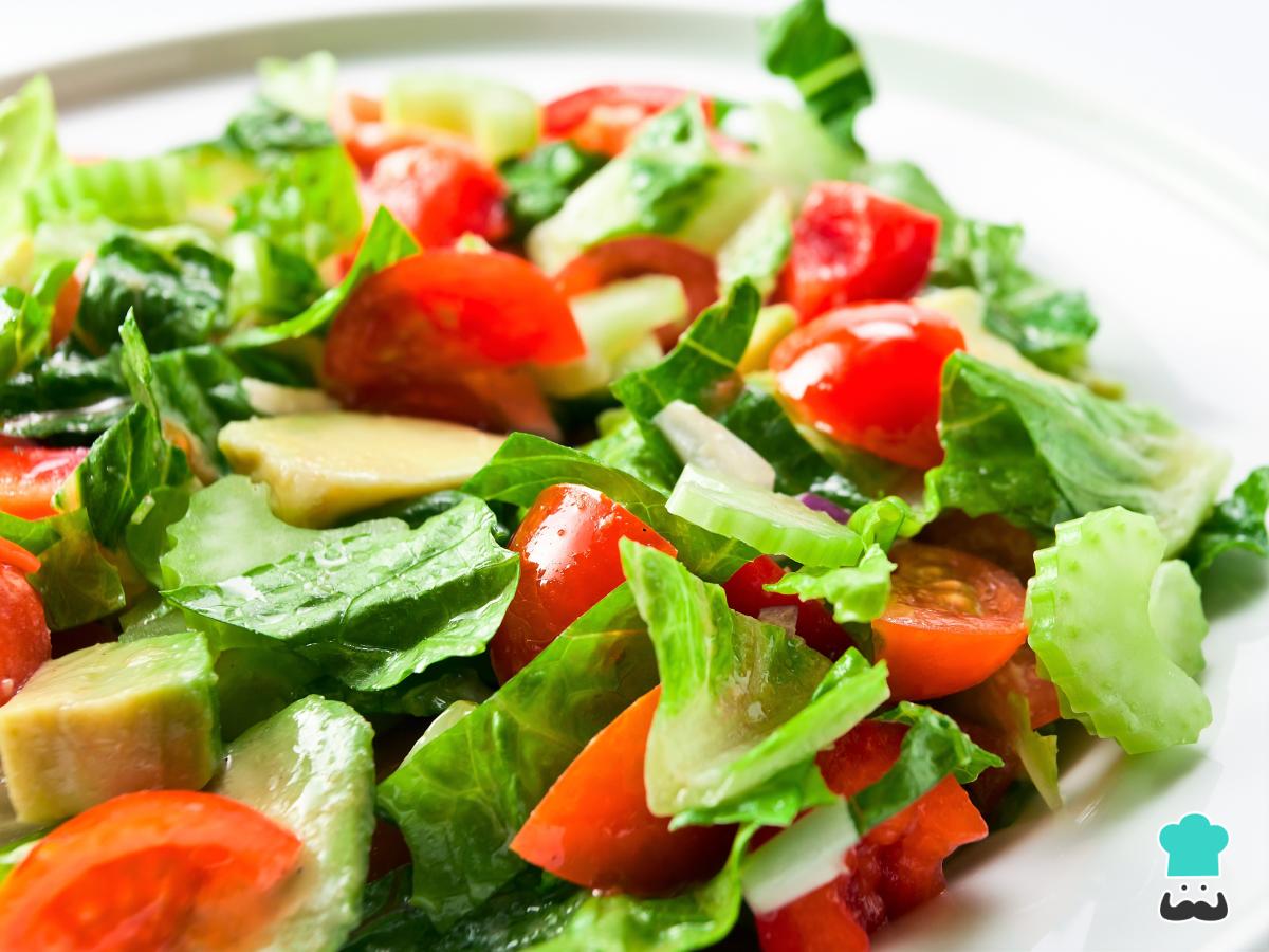 Recette de salade de céleri, tomates et avocat