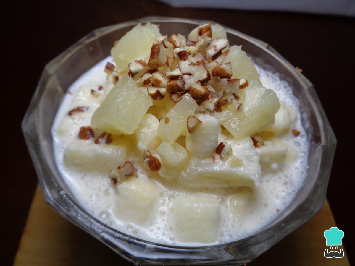 Recette de salade de pommes à l'ananas et aux noix