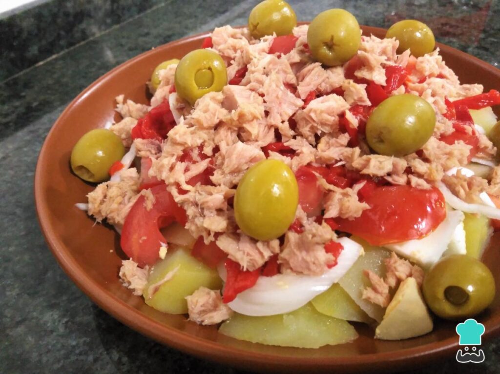 Recette de salade de pommes de terre, thon et œufs