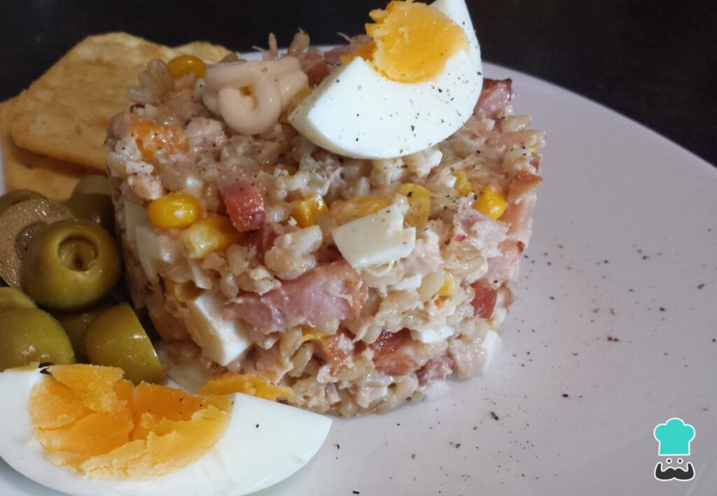 Recette de salade de riz au thon et aux œufs