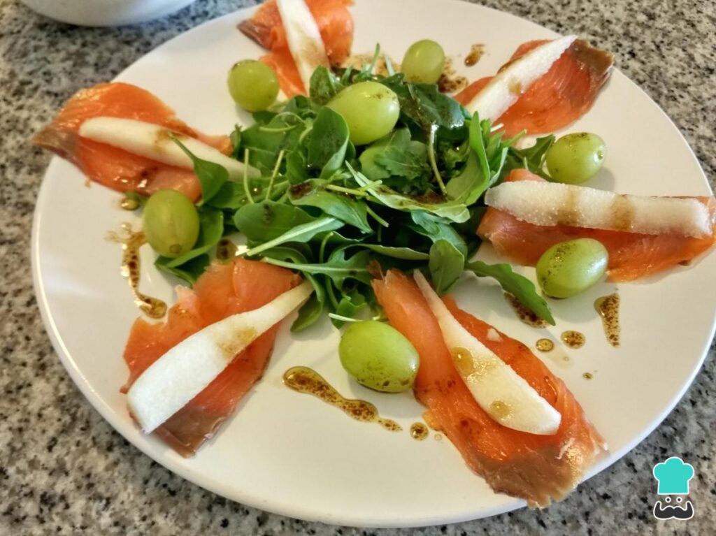 Recette de salade de roquette et saumon fumé