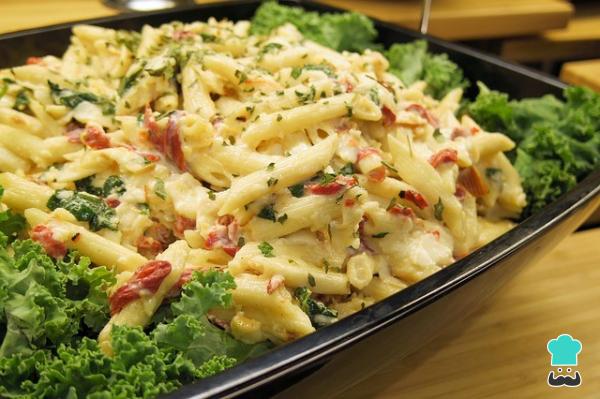 Recette de salade de thon, pommes de terre et carottes
