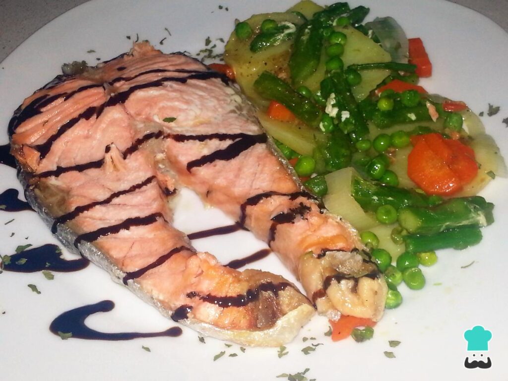 Recette du Saumon Lékué aux légumes