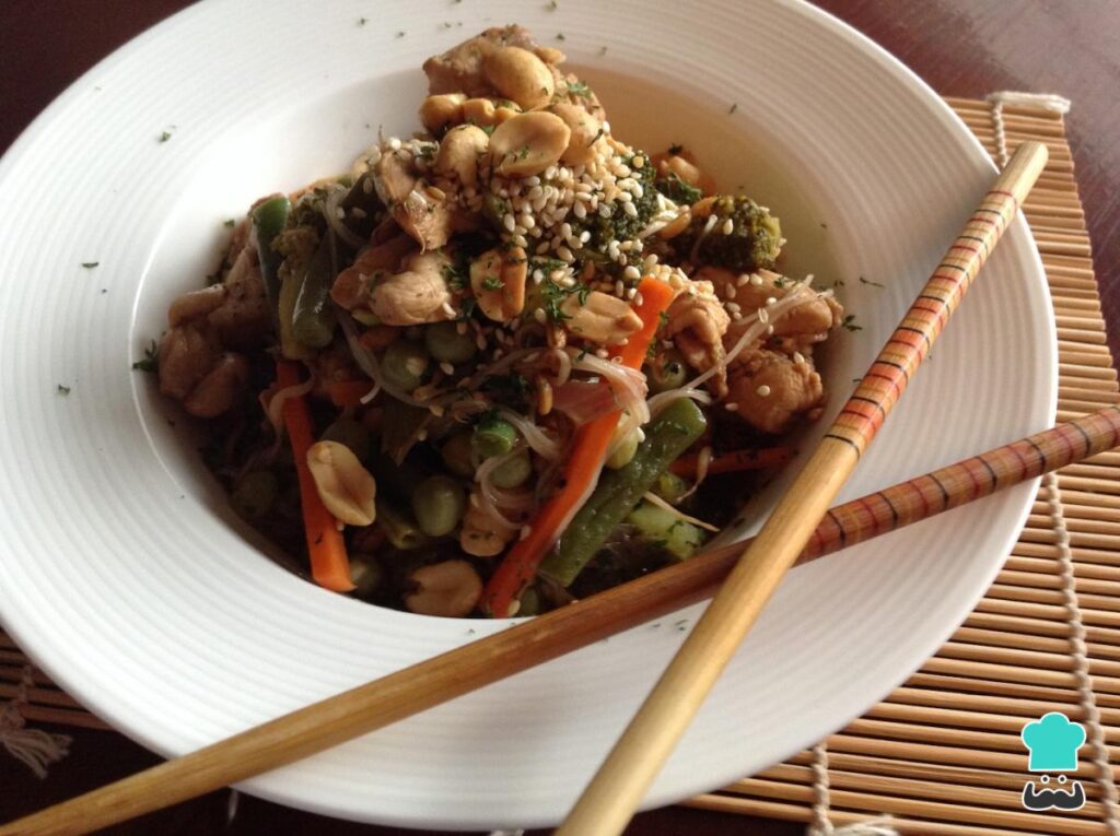 Recette principale de poulet chow