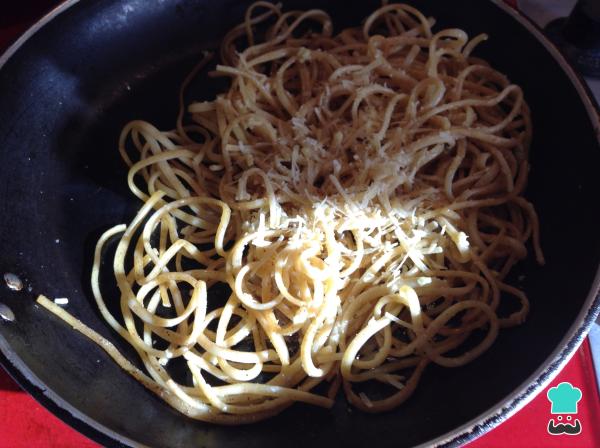 Recette Spaghettis au parmesan - Étape 4