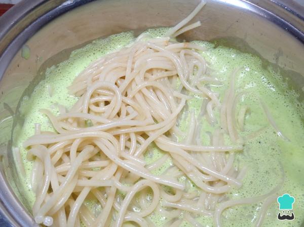 Recette de Spaghettis Verts au Poblano Chili - Étape 5