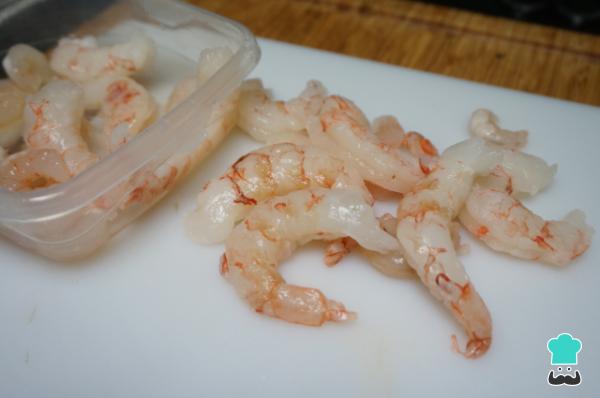 Recette Spaghetti aux crevettes à l'ail - Étape 1