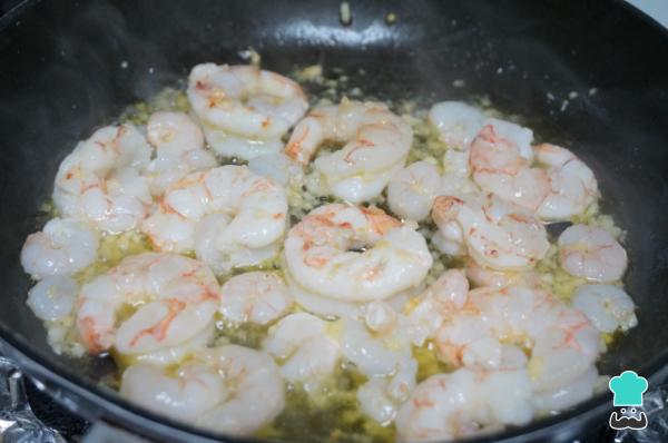Recette Spaghetti aux crevettes à l'ail - Étape 5