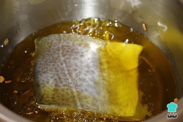Recette de pil-pil de morue avec passoire - Étape 4
