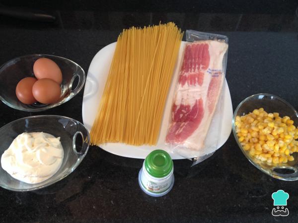 Recette de Spaghetti carbonara au maïs - Étape 1