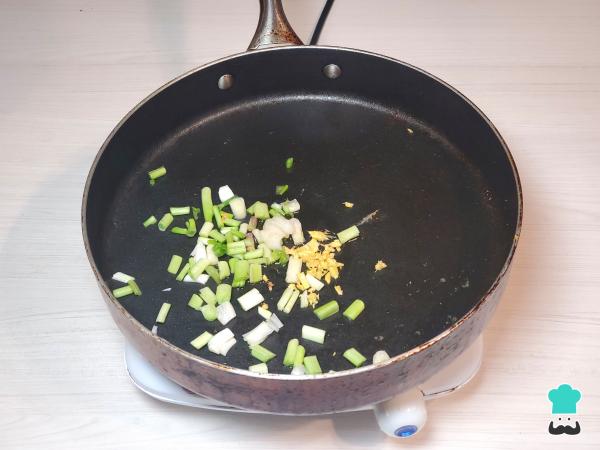 Recette de nouilles au poulet sautées - Étape 3