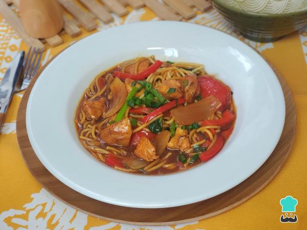 Recette de nouilles au poulet sautées - Étape 9