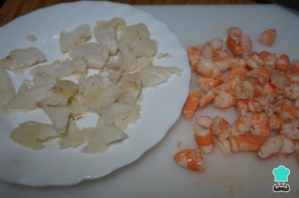 Recette de Gâteau au Merlu et Crevettes - Étape 1